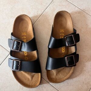Birkenstock  Arizona Two-Strap Sandals in Black